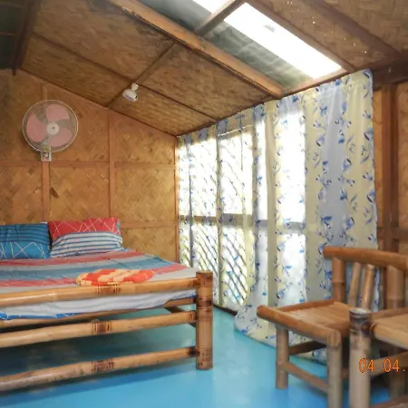 Coron Backpacker Guesthouse Exterior photo